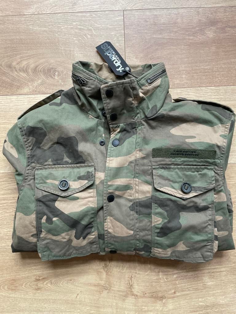 Veste militaire Superdry, taille M neuve avec étiquette, Neuf, Enlèvement ou Envoi, Vert, Taille 48/50 (M)