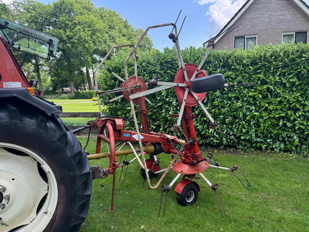 Kuhn schudders en diverse landbouwmachines, Ophalen, Overige, Weidebouw