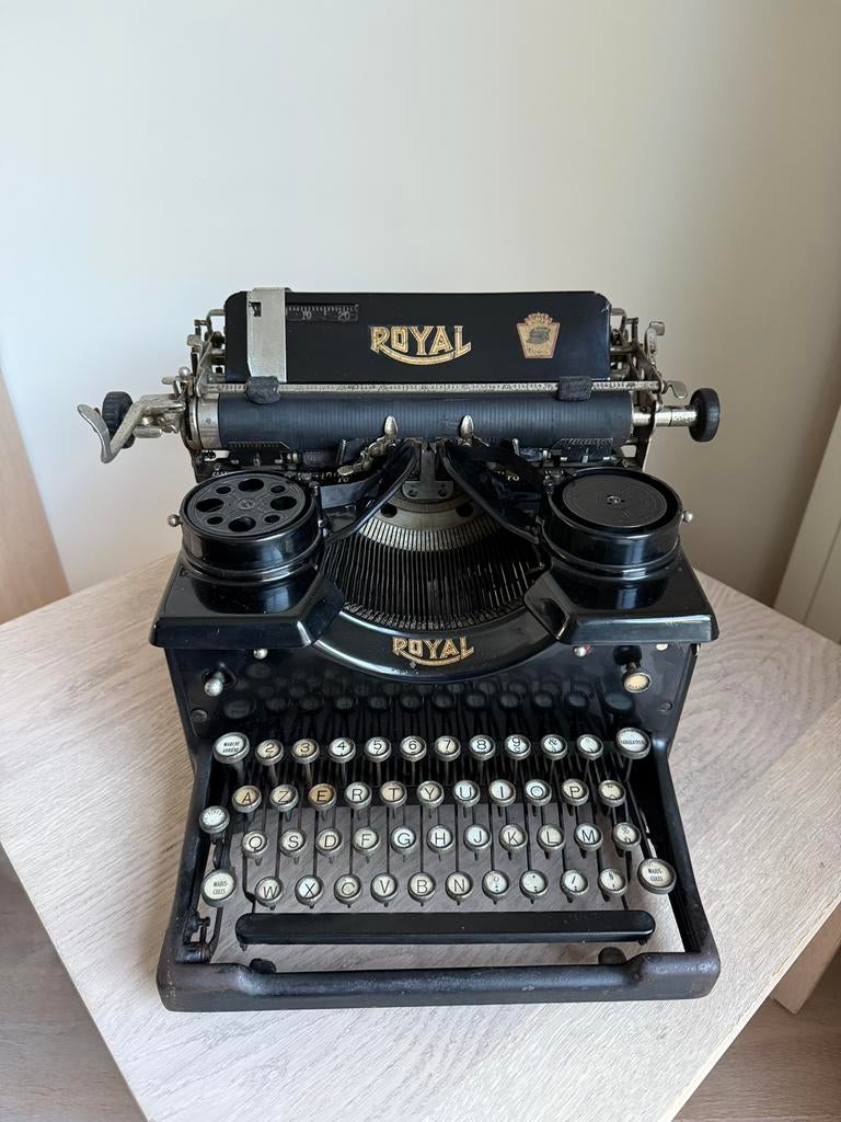 Royal 10 schrijfmachine, Ophalen