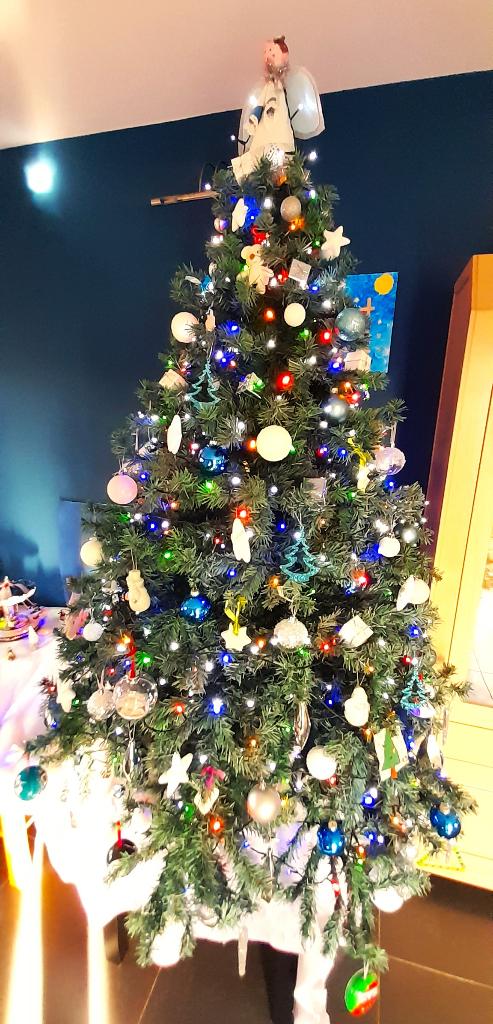 Sapin de Noël 180 cm + pied et guirlande lumineuse ..., Enlèvement, Utilisé, Décoration