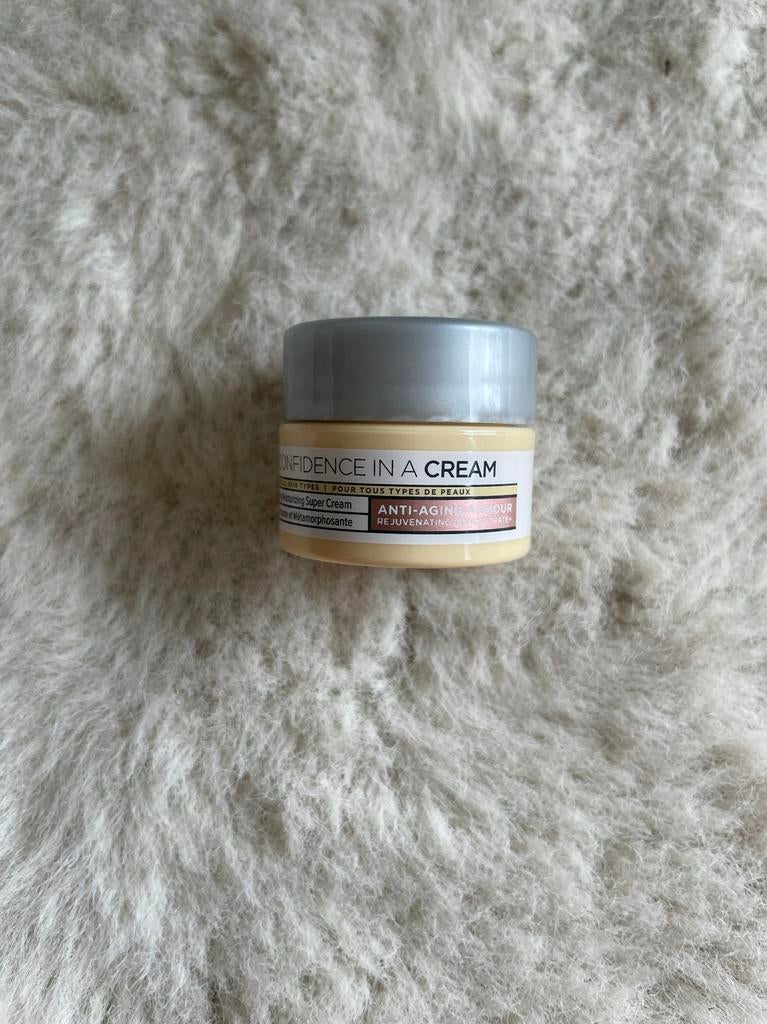 Confidence in a cream 7 ml nouveau, Enlèvement ou Envoi, Neuf, Tout le visage, Soins