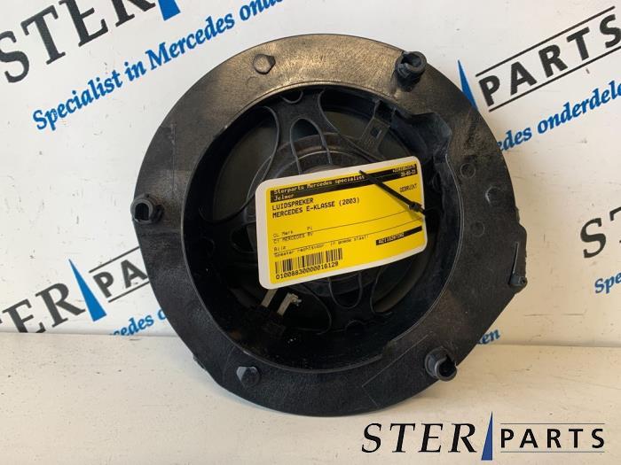 Haut-parleur d'un Mercedes E-Klasse, Enlèvement ou Envoi, 3 mois de garantie, Utilisé, Mercedes-Benz