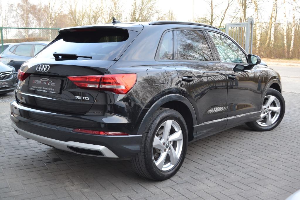 Audi Q3 2.0 TDI S-Tronic * Garantie * Dodehoek * Lane assist, Auto's, Stof, 4 cilinders, Bedrijf, 5 deurs