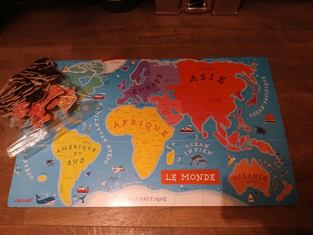 carte du monde, Enlèvement, Utilisé