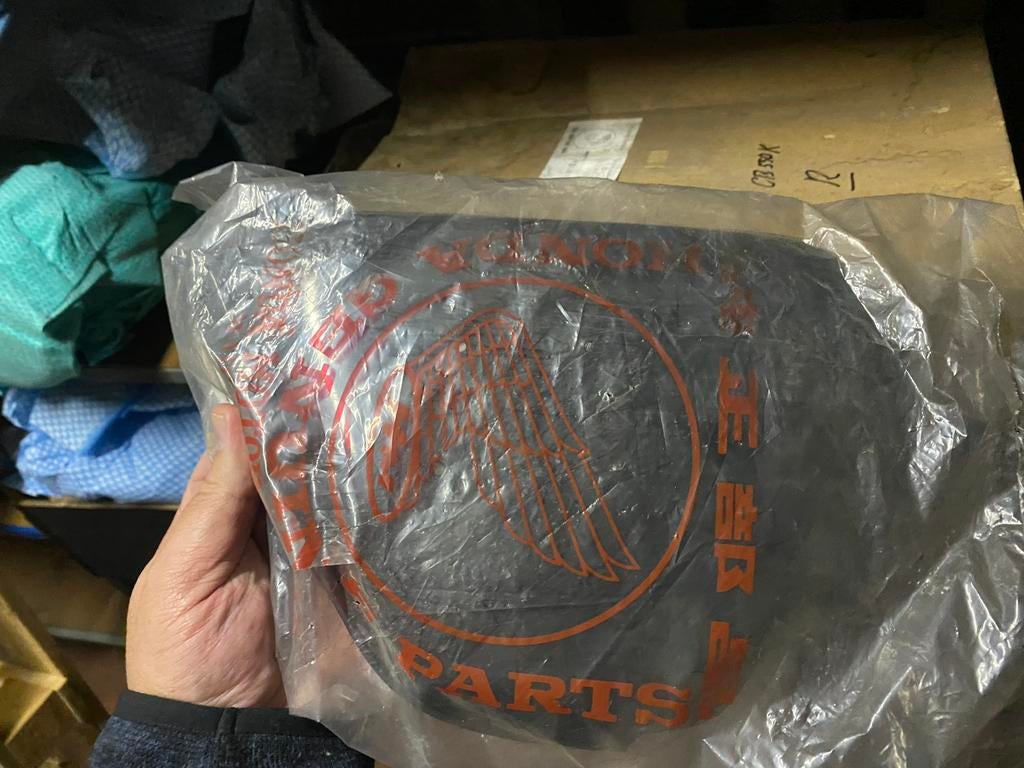 Sidecover Honda CB550K rechts, NOS, Motoren, Ophalen of Verzenden, Nieuw