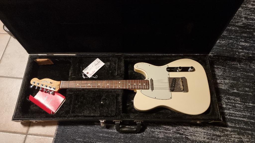 Fender Telecaster AM Pro 2017, Enlèvement, Comme neuf, Solid body, Fender