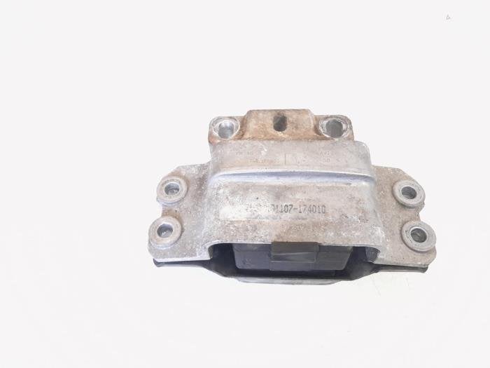 Support boîte de vitesse d'un Volkswagen Passat, Autos : Pièces & Accessoires, Suspension & Châssis, Volkswagen, Utilisé, 3 mois de garantie