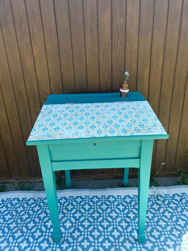 Vintage lessenaar in een nieuw jasje, Huis en Inrichting, Vintage, Ophalen, Zo goed als nieuw
