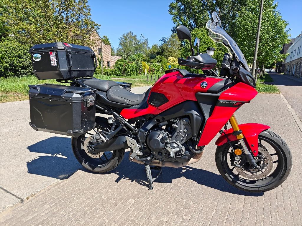 Yamaha Tracer 9 GT, bouwjaar 2022, kleur rood, Motoren, Motoren | Yamaha, 890 cc, Motorrijbewijs A, Gebruikt, 3 cilinders