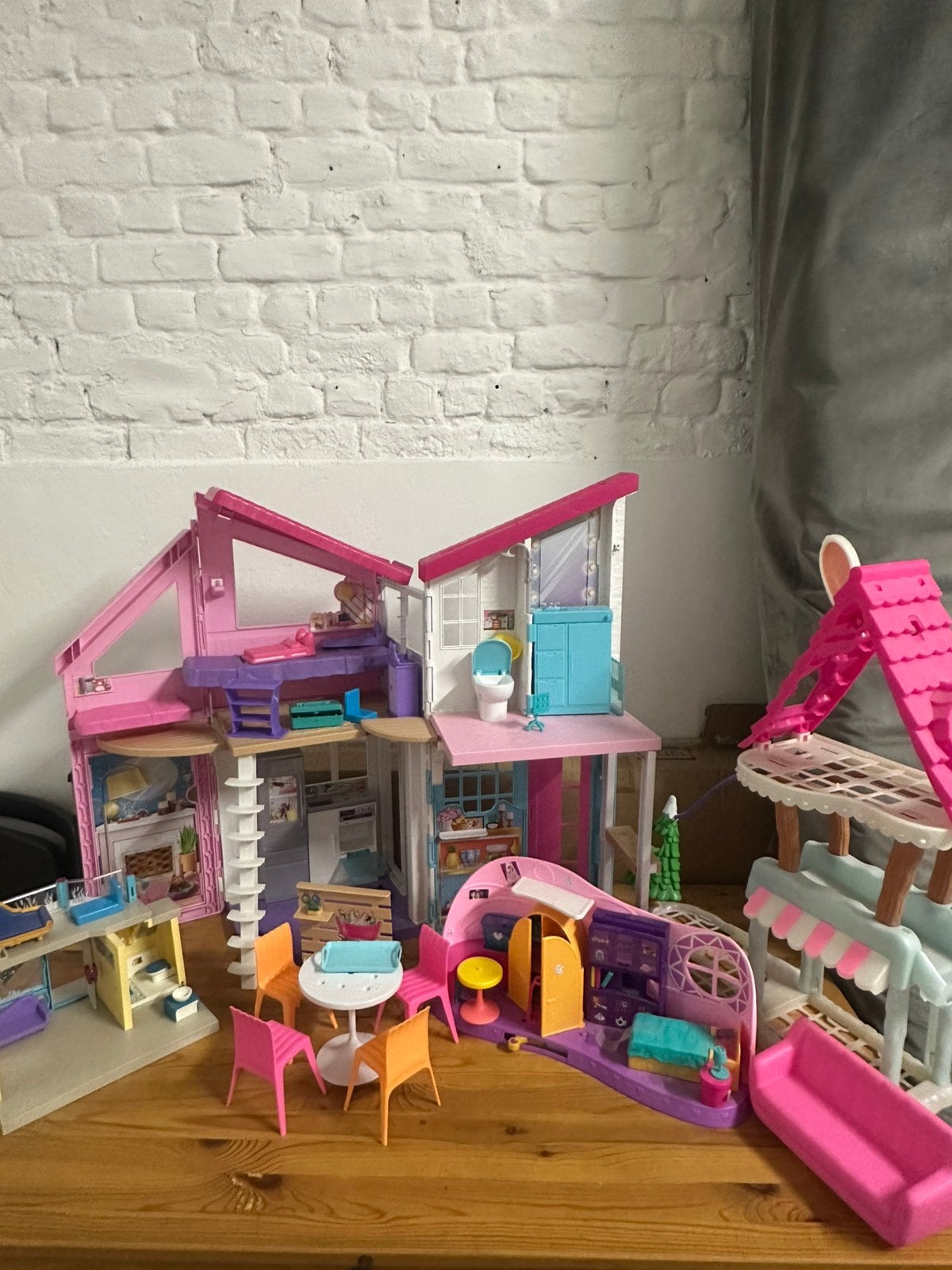 Lots de maison de poupée, Enlèvement, Comme neuf, Maison de poupées