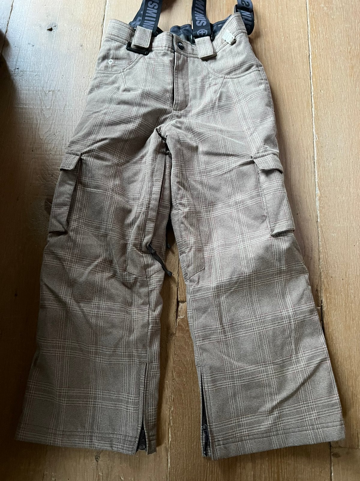 Ski of snowboard broek 140 (9-10 jaar), Sport en Fitness, Skiën en Langlaufen, Ophalen, Zo goed als nieuw, Ski, Kleding