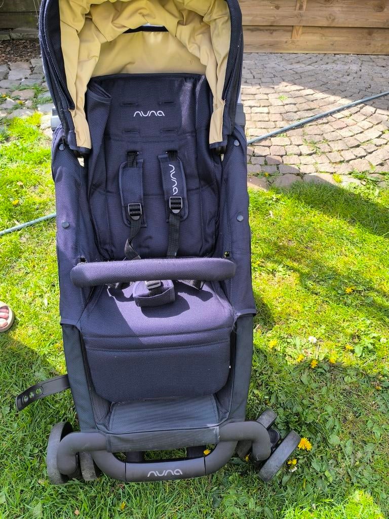 Plooibuggy Nuna te koop, Ophalen, Zo goed als nieuw, Overige merken