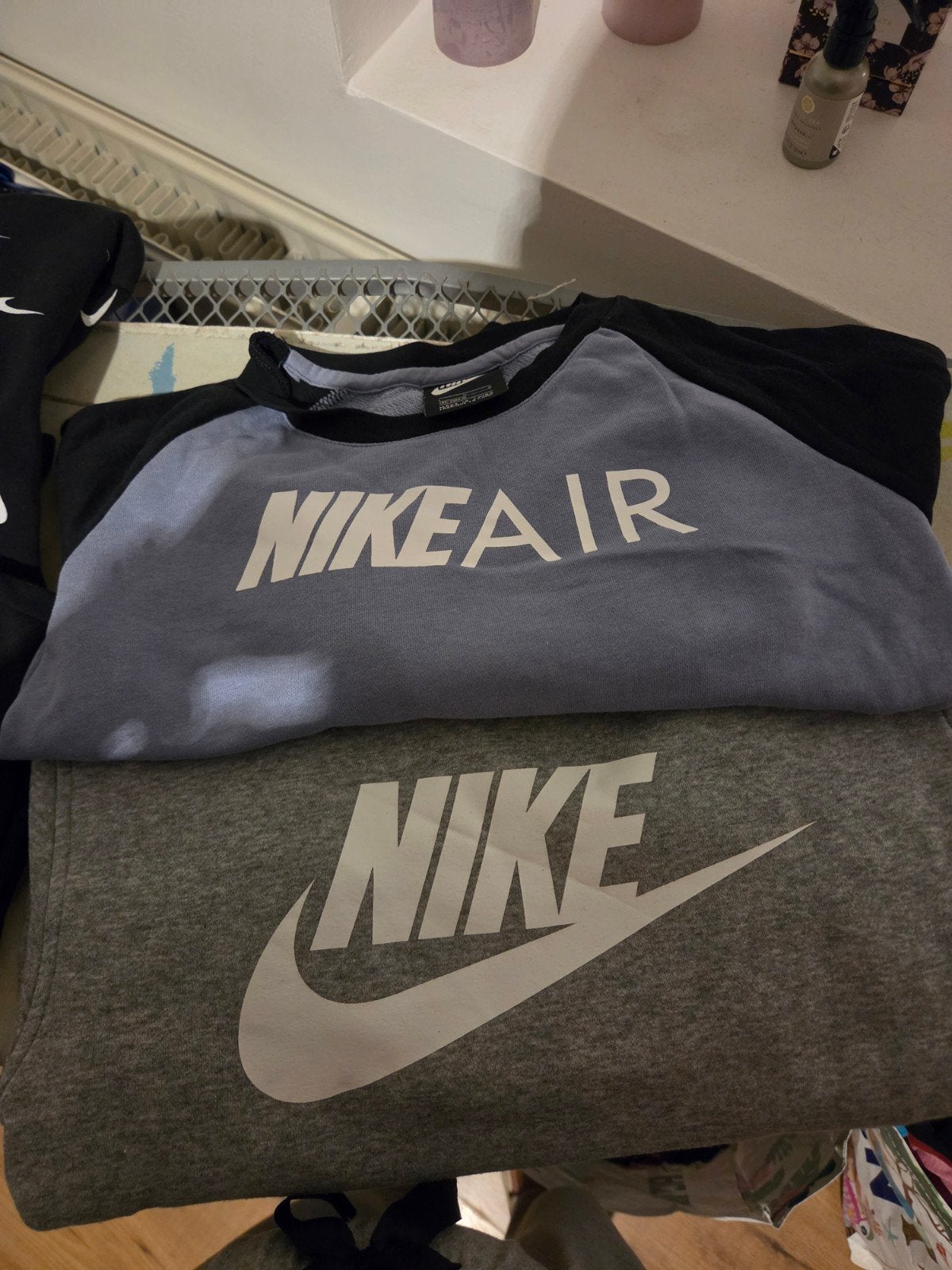 lots de pull nike fille  10 a 11 ans, Enfants & Bébés, Vêtements enfant | Taille 146, Enlèvement, Nike, Fille, Pull ou Veste
