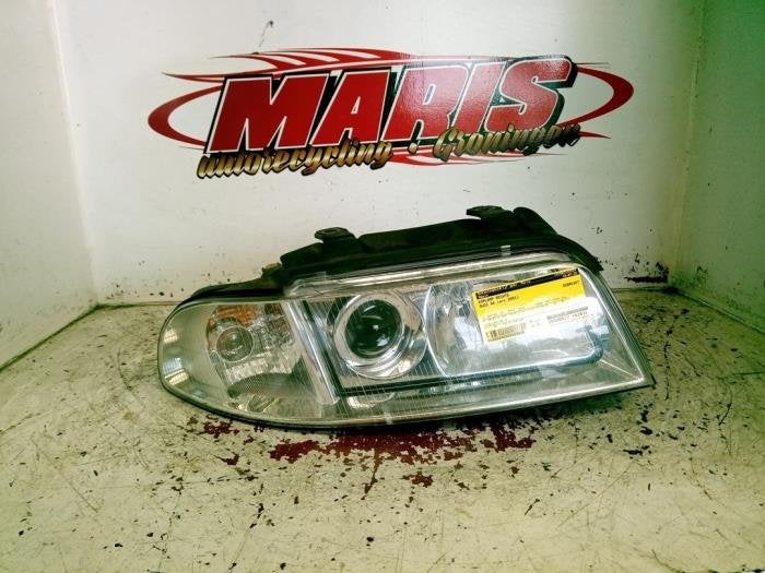 Koplamp rechts van een Audi A4, Gebruikt, -, -, Audi