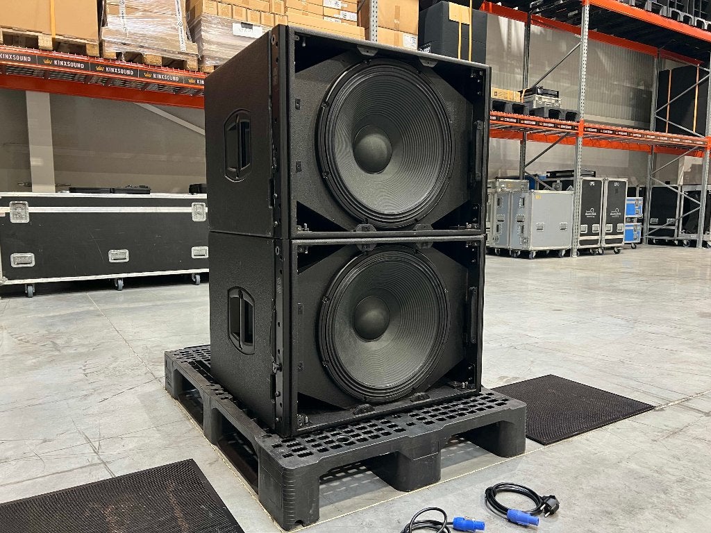 2x RCF HDL 18-AS 18" powered sub, Enlèvement ou Envoi, Utilisé, 150 watts ou plus, Subwoofer
