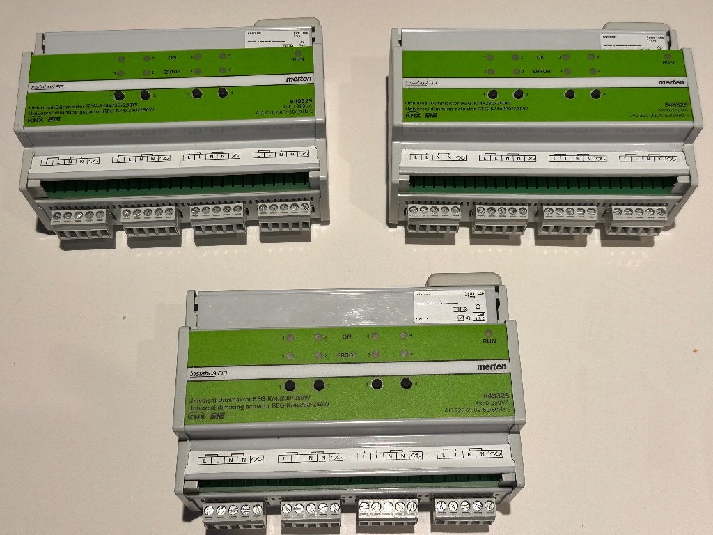 KNX dimactor 4-voudig – 649325 Merten / Schneider - 3 tuks, Ophalen of Verzenden, Zo goed als nieuw, Overige typen