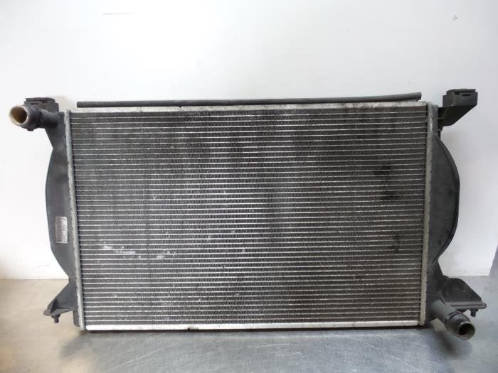 Radiateur d'un Audi A4 (A4 01-), -, 3 mois de garantie, Audi, Utilisé