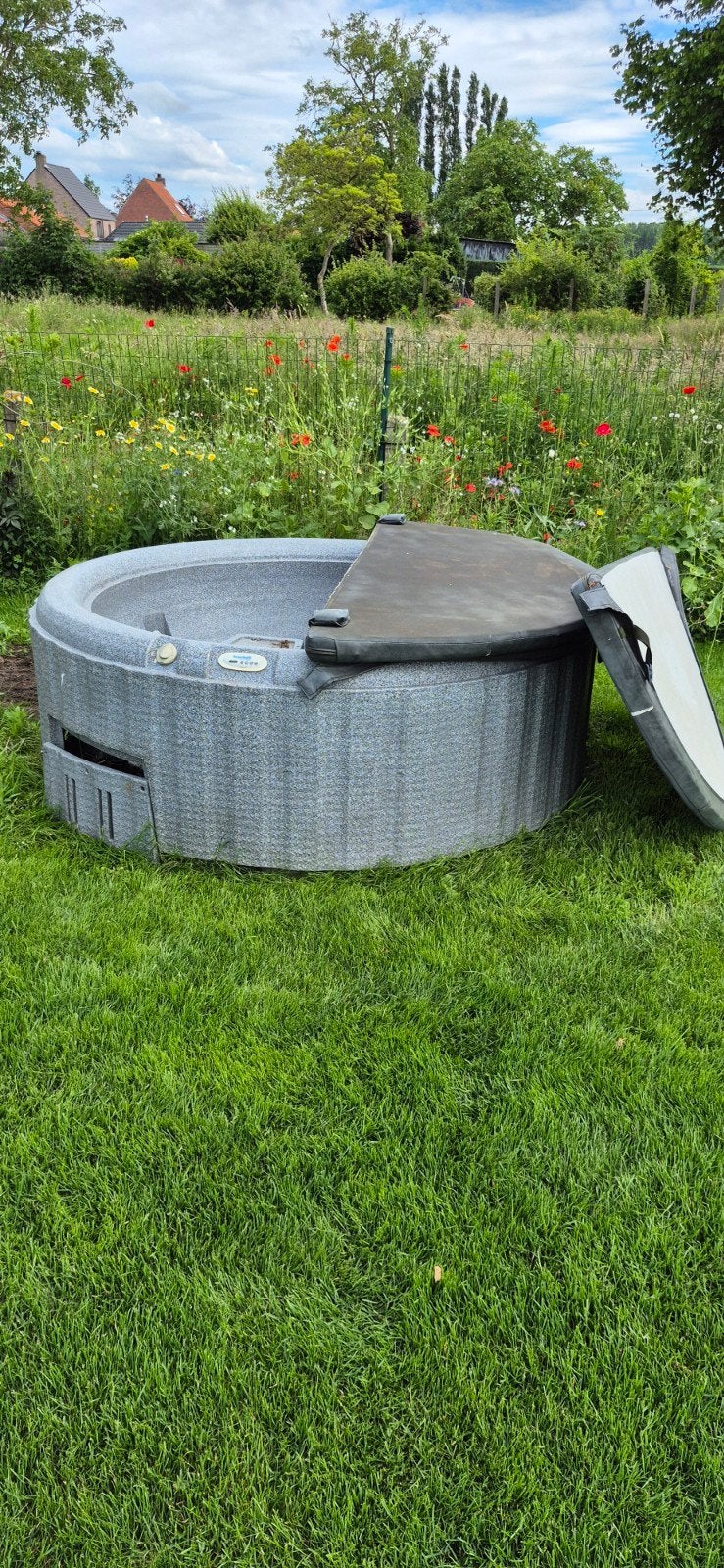 Jacuzzi kuip (zonder pomp), Tuin en Terras, Ophalen, Pomp
