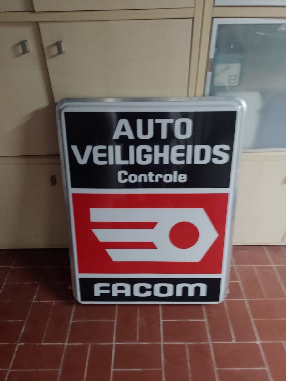 Lichtbakken reclame autoonderdelen 6stuks zie foto's