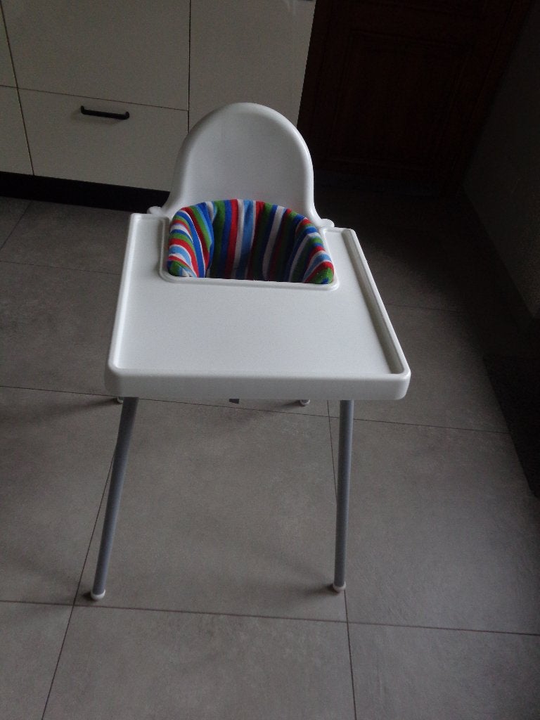 Kinderstoel met kussen, Ophalen