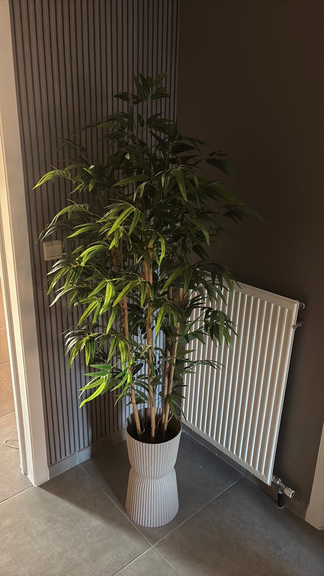 Kunstplant met bloempot, Huis en Inrichting, Kamerplanten, Ophalen