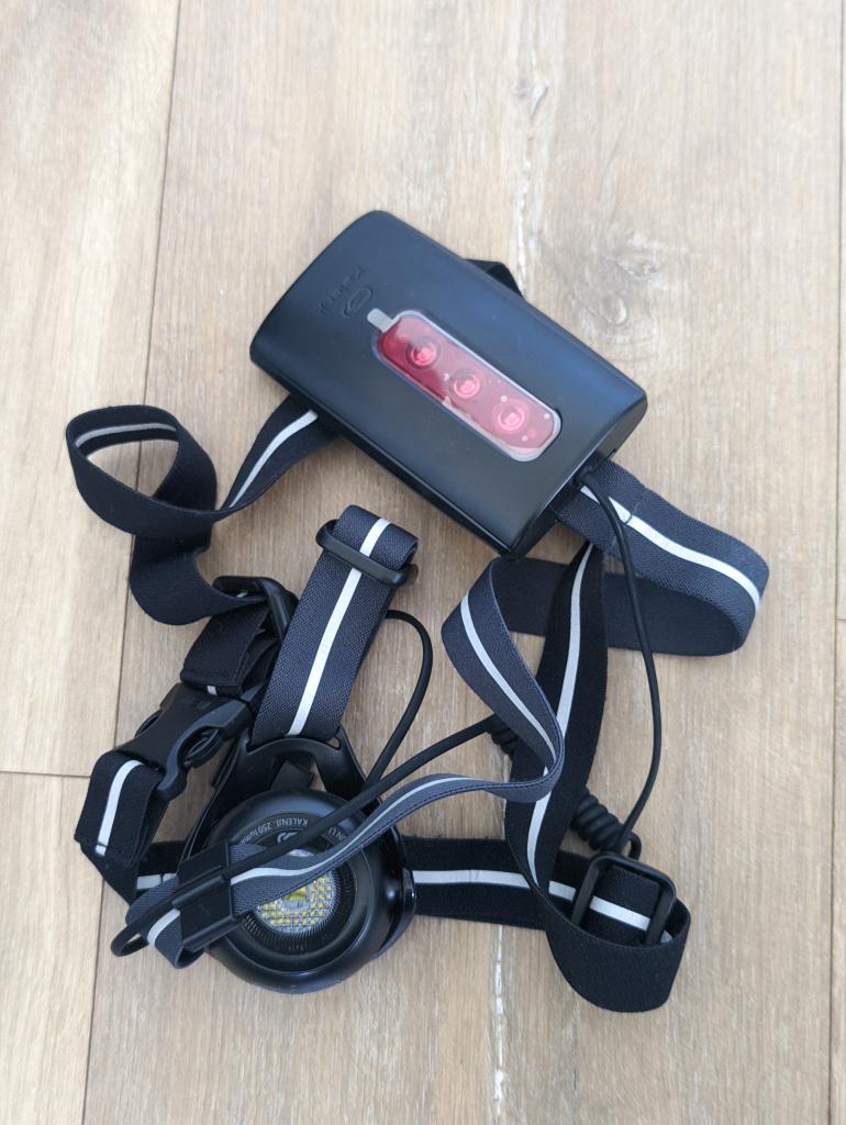 Decathlon Run Light 250 borstlamp voor hardlopen, Sport en Fitness, Overige merken, Overige typen, Ophalen of Verzenden, Zo goed als nieuw
