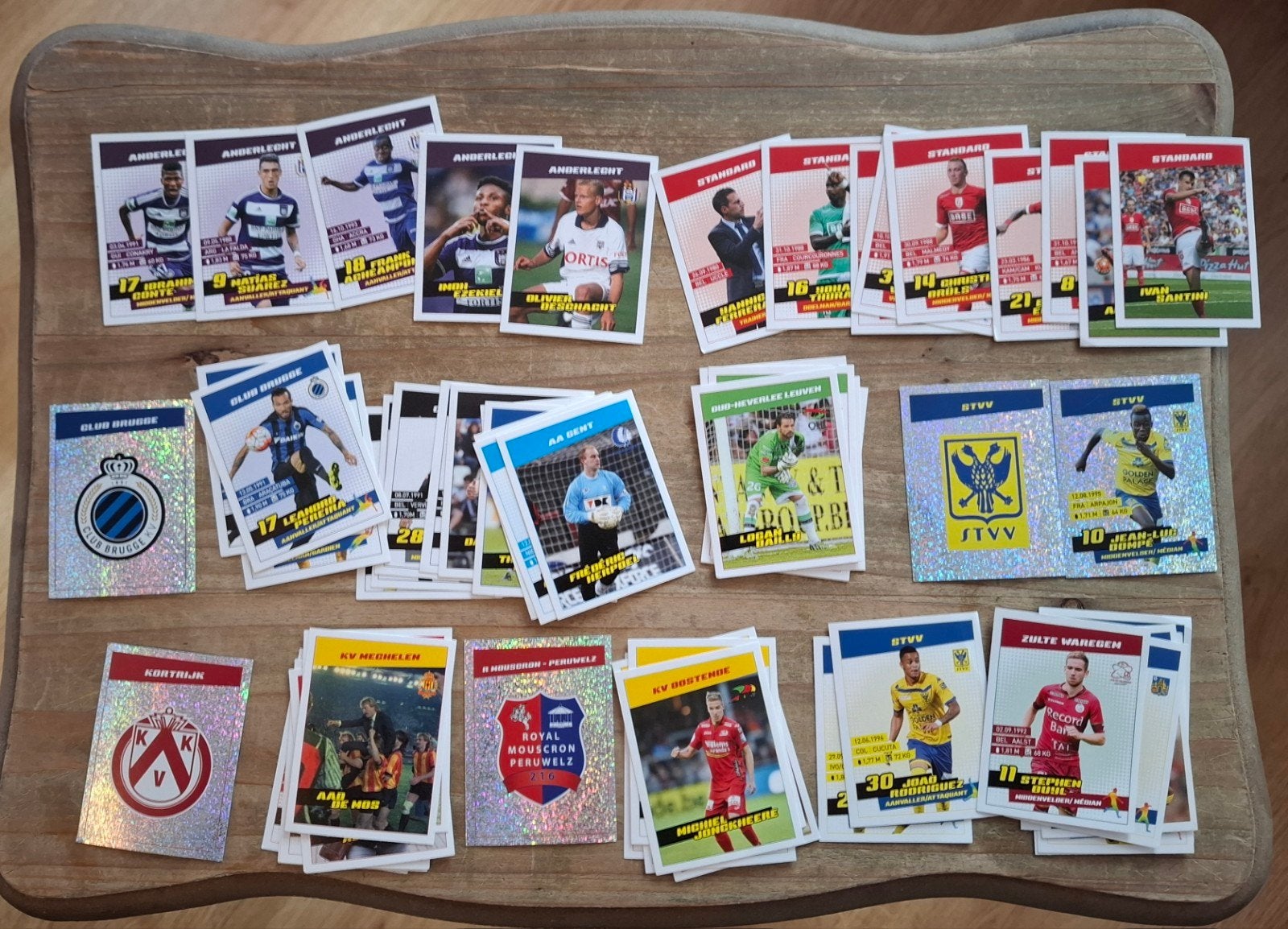 Panini 62 images différentes football belge 2016 pro league, Enlèvement ou Envoi
