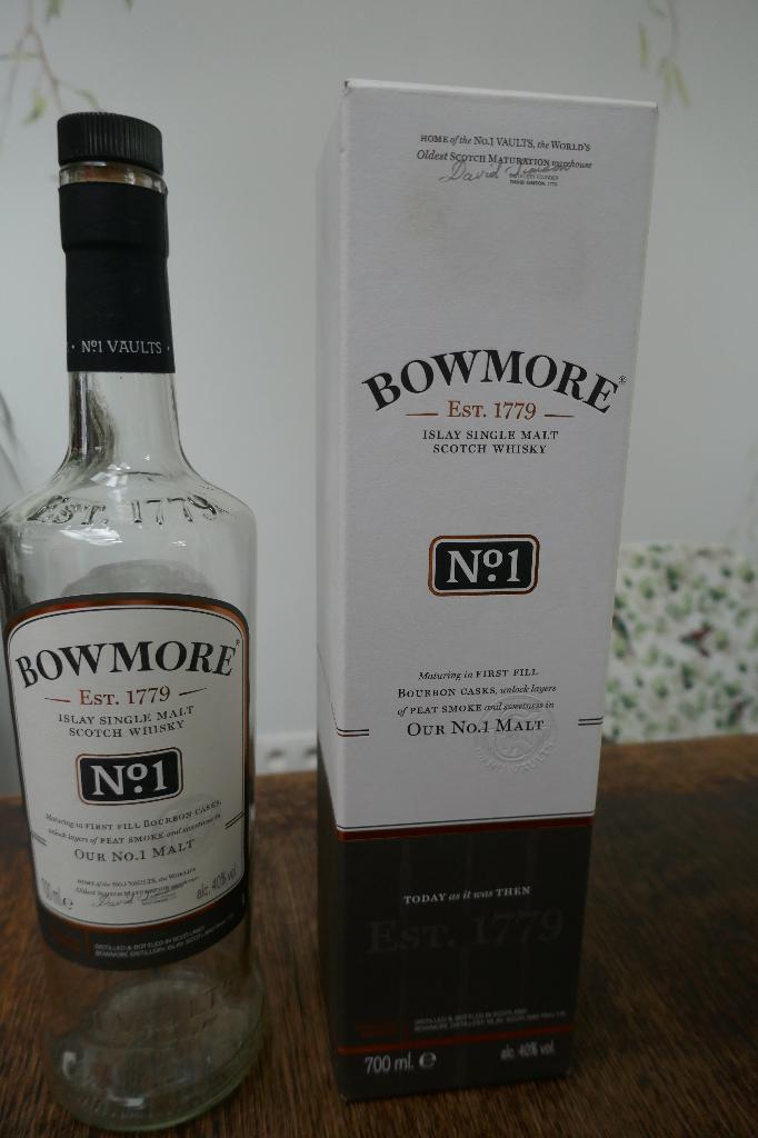Bowmore whiskyfles met doos, Ophalen of Verzenden, Zo goed als nieuw, Overige typen