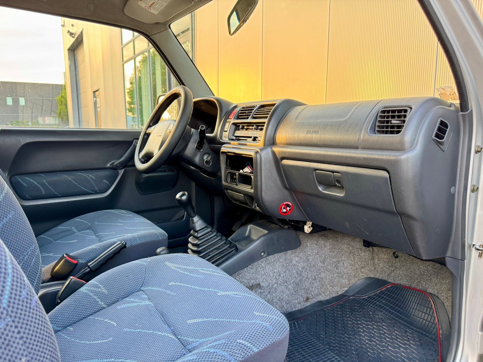 SUZUKI JIMNY 1.3 4X4 | 2002 | 152.000 KM | ZEER NETTE STAAT, 4 zetels, Stof, 4 cilinders, 60 cc