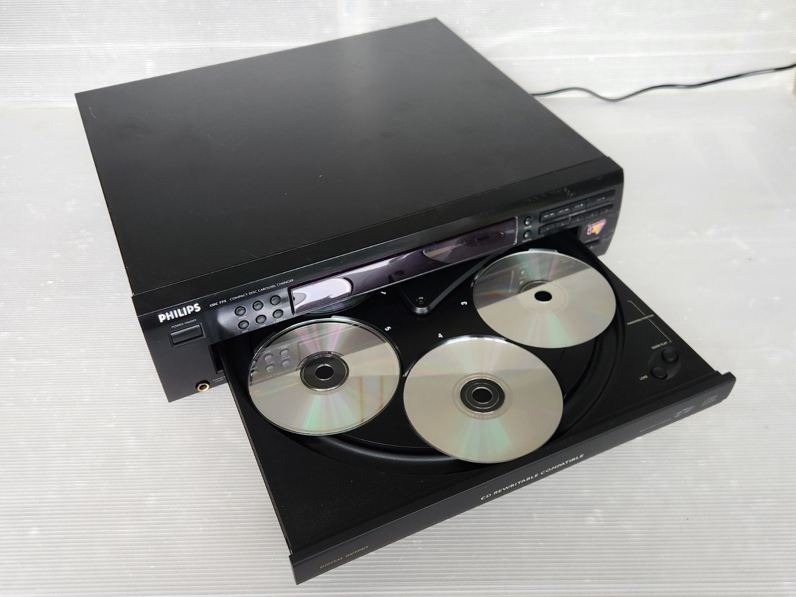 Carrousel de 5 lecteurs CD Philips Perfect
Fonctionne parfai, TV, Hi-fi & Vidéo, Lecteurs CD, Enlèvement, Comme neuf, Philips