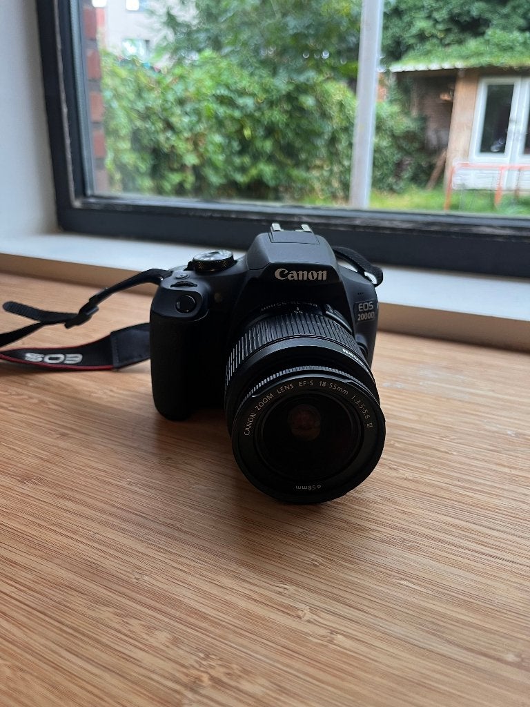 Canon EOS 200D + EFS 18-55 mm lens, TV, Hi-fi & Vidéo, Appareils photo numériques, Chargeur, Enlèvement ou Envoi, Canon, 4 à 7 fois