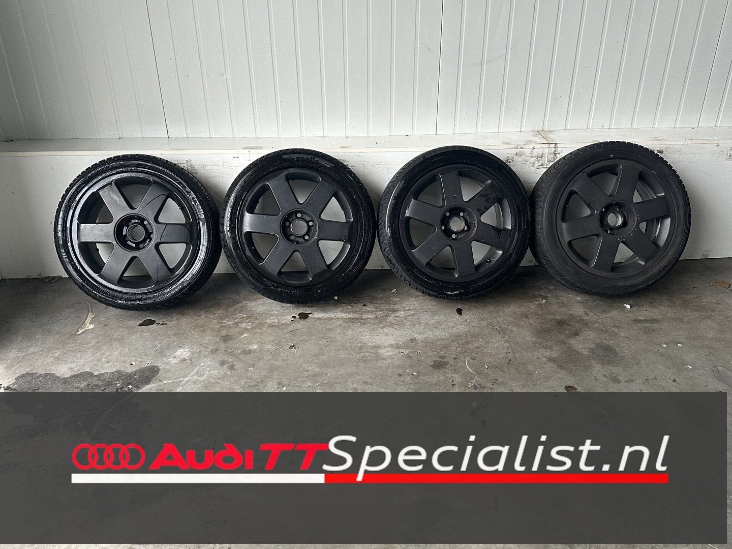 Winterbanden set op 17" velgen Audi TT MK1 ( 1998-2006 ), Pneus et Jantes, Pneus hiver, -, Véhicule de tourisme
