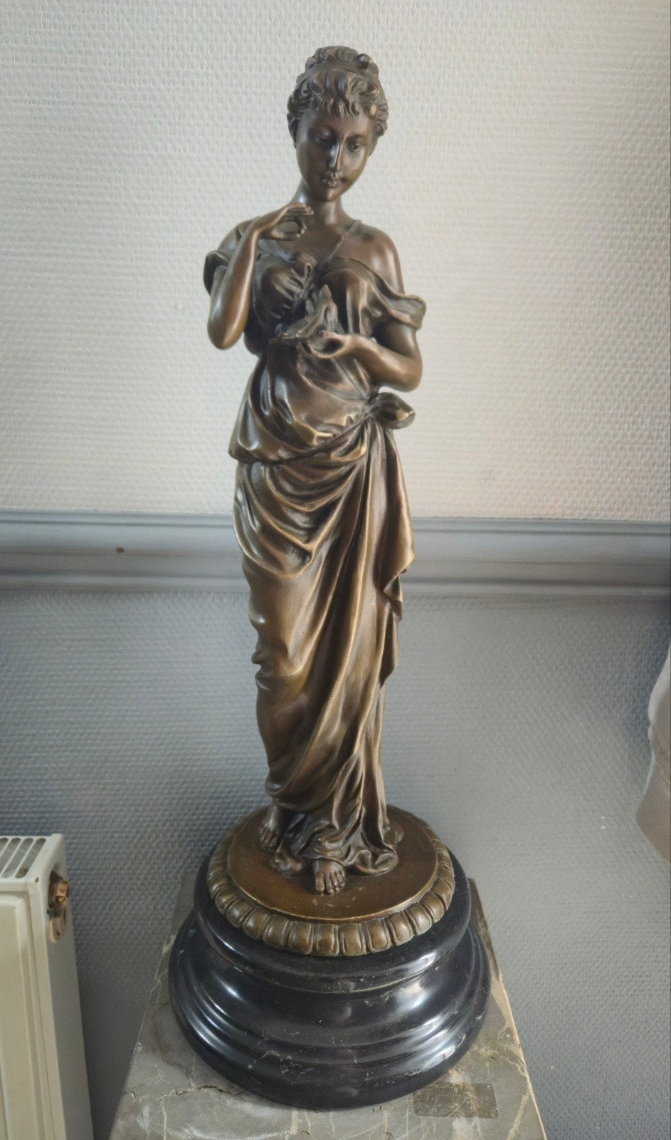 groot & zwaar bronzen beeld + gemerkt, Antiek en Kunst, Ophalen