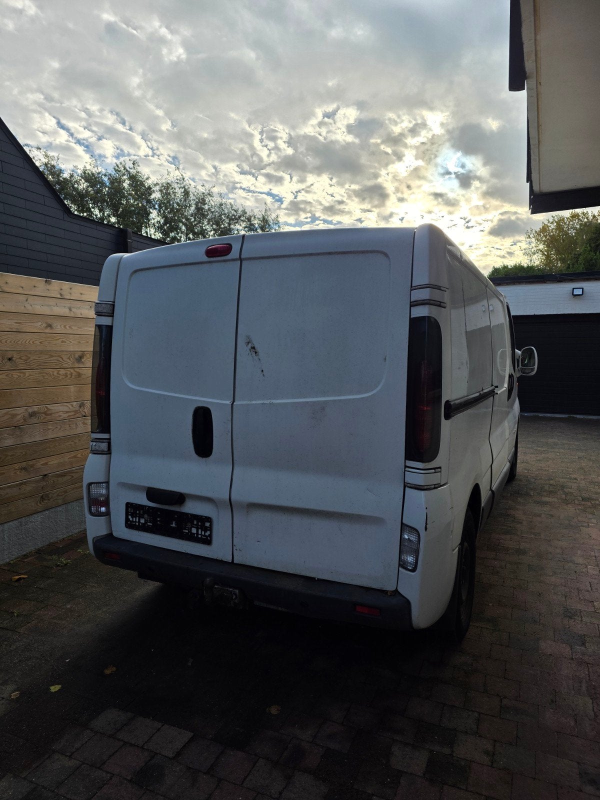 Renault trafic 2.5 Dci, Auto's, Bedrijf, Te koop, https://public.car-pass.be/vhr/6f8c642b-f873-4403-9a19-04e48af85e5a