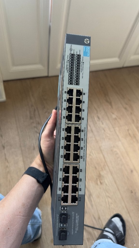 HP ProCurve 1410-24G - Commutateur Gigabit 24 ports (J9561A), Informatique & Logiciels, Commutateurs réseau, Utilisé, Enlèvement ou Envoi