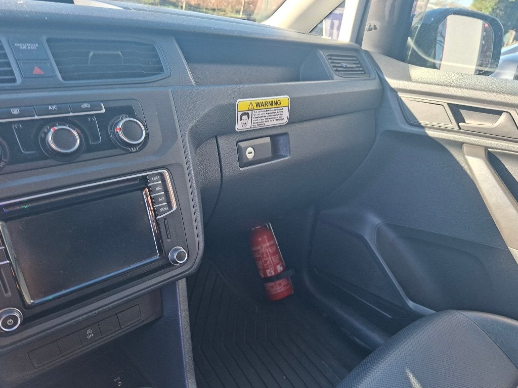 VW CADDY MAXI 5PLAATSEN LICHTE VRACHT AIRCO 5 DEUR, Voorwielaandrijving, Start-stop-systeem, 4 cilinders, https://public.car-pass.be/vhr/70e60ae5-1336-4103-a45d-d81fb4ab34fe