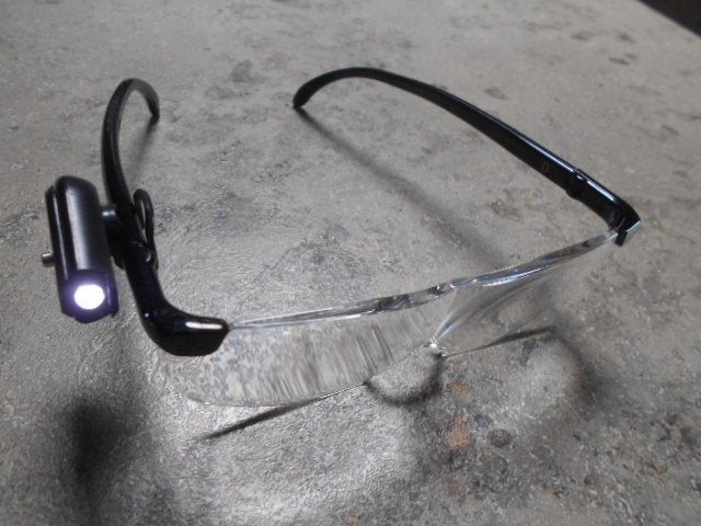 Loupes avec lumière, Enlèvement ou Envoi, Comme neuf, Lunettes
