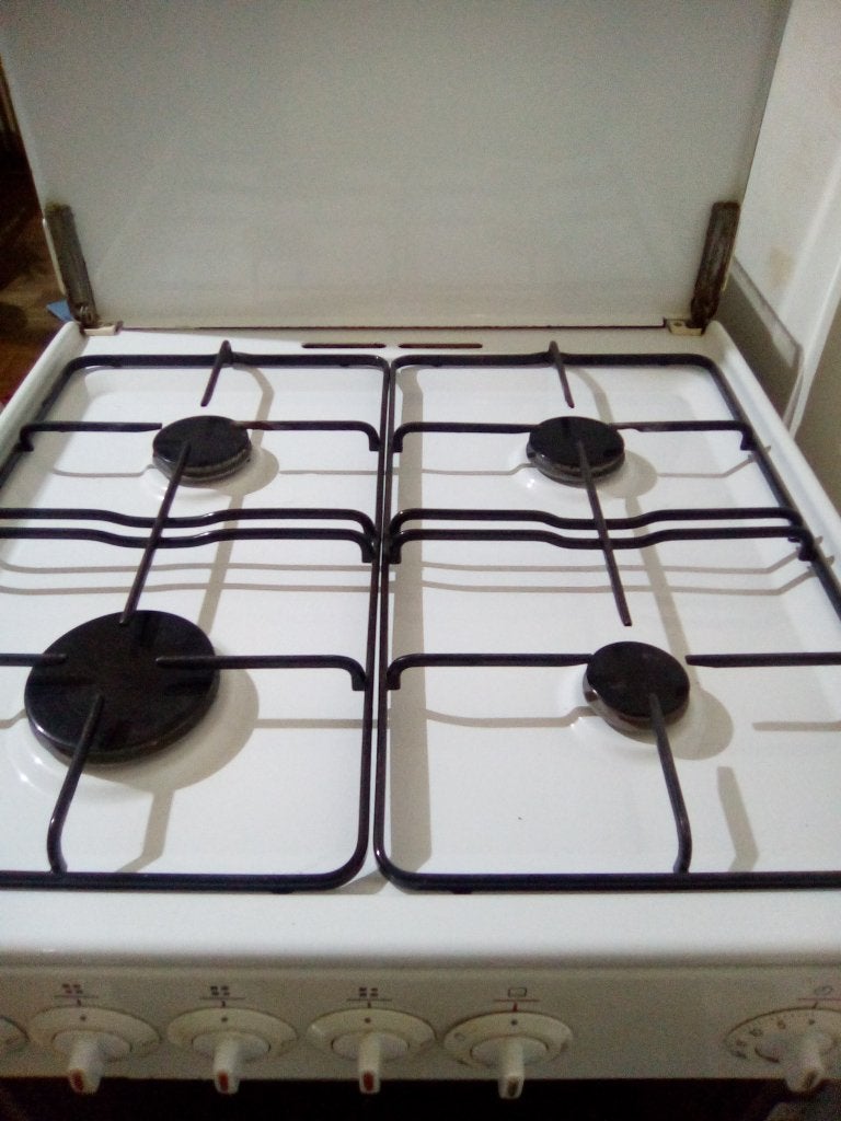 zeer oud fornuis zanussi, Elektronische apparatuur, Fornuizen, Ophalen, 60 cm of meer, 4 kookzones, Gas