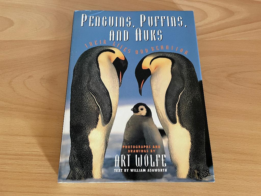 Art Wolfe - Penguins Puffins and Auks, Verzenden, Gelezen, Vogels