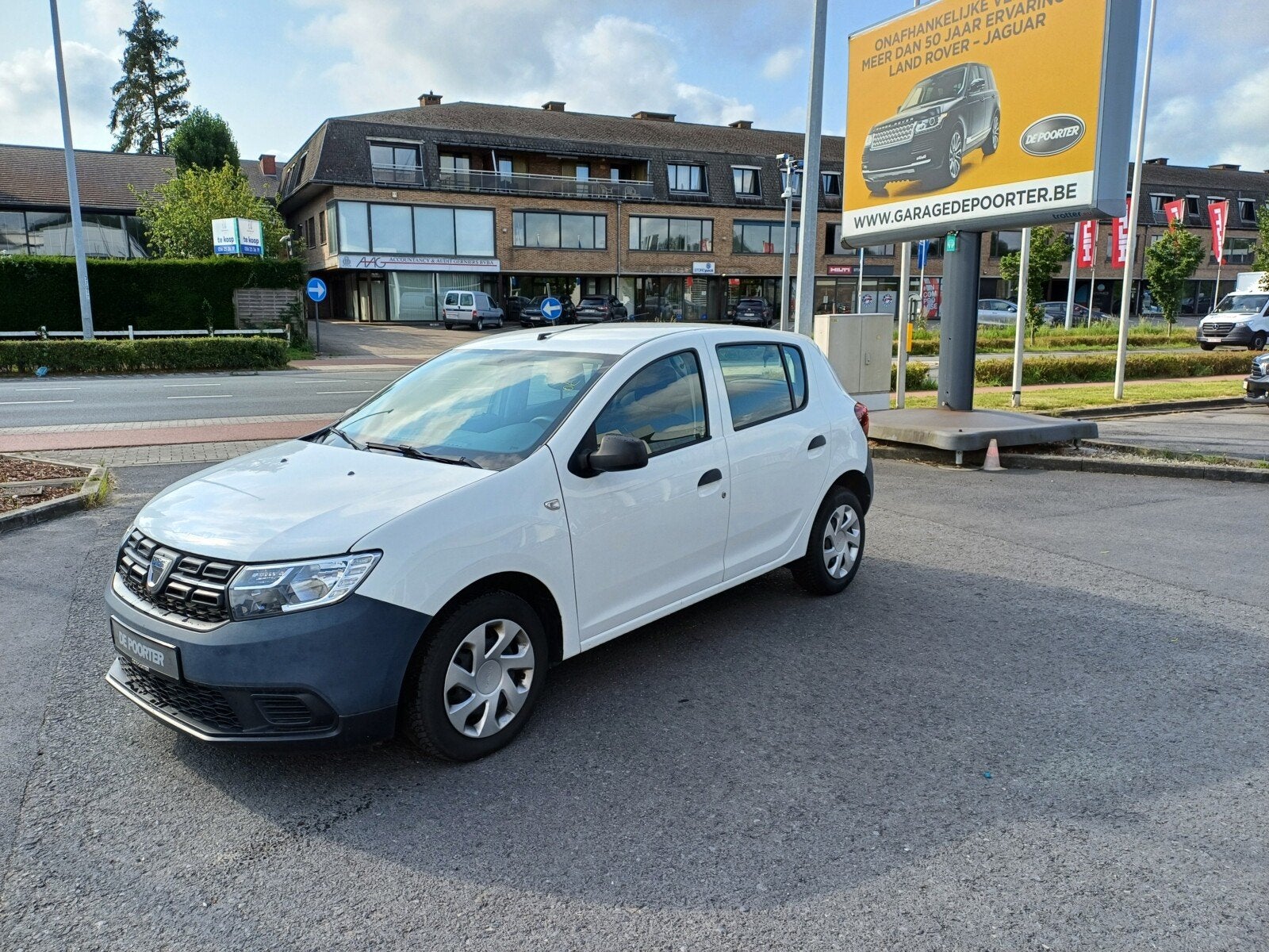 Dacia Sandero 1.0 benzine manueel basic model met radio-blue, Auto's, Gebruikt, Handgeschakeld, Particulier, Sandero