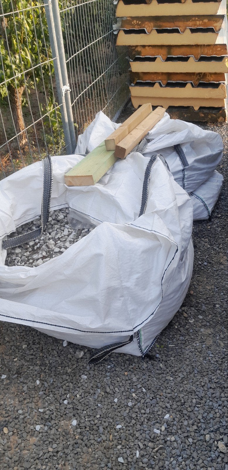 Witte stenen 40 - 60  ongeveer 0.75kuub, Tuin en Terras, Ophalen