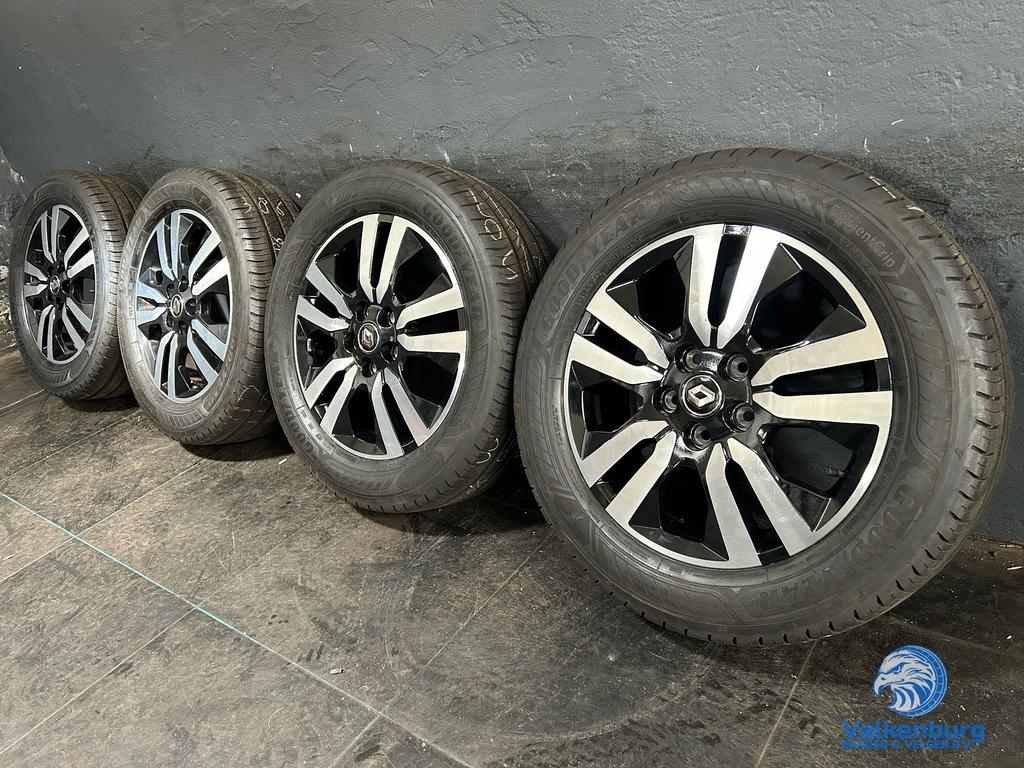 8-9mm! Originele Renault Trafic Facelift 17 inch zwarte velg, Auto-onderdelen, Banden en Velgen, -, -, Banden en Velgen, 17 inch