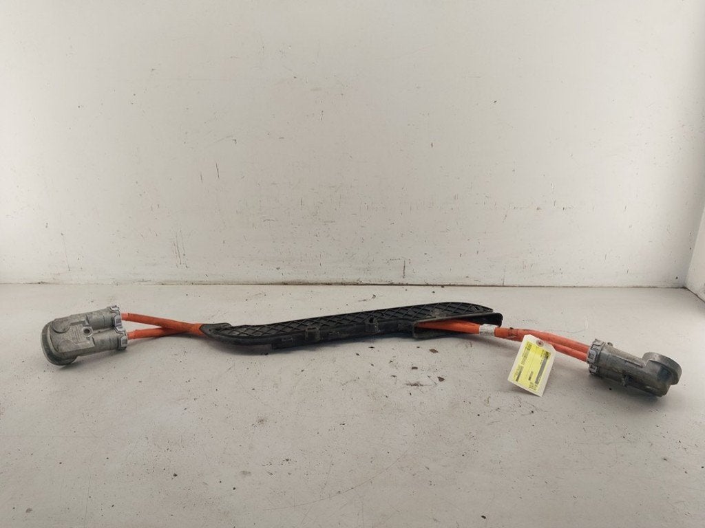 CÂBLE HT (HAUTE TENSION) ABS BMW iX3 (|61125A35E05|), Utilisé, BMW, Petuelring 130
80809  München, DE, Bayerische Motoren Werke AG