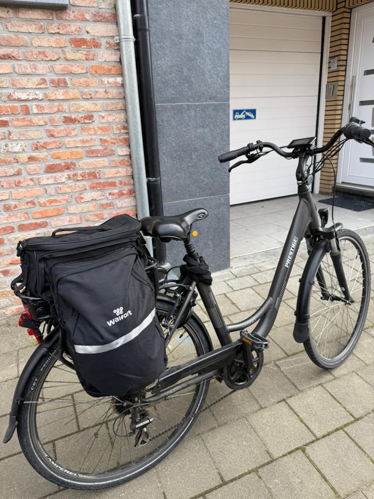 Elektrische fiets dames/heren, Fietsen en Brommers, Elektrische fietsen, Ophalen, Zo goed als nieuw