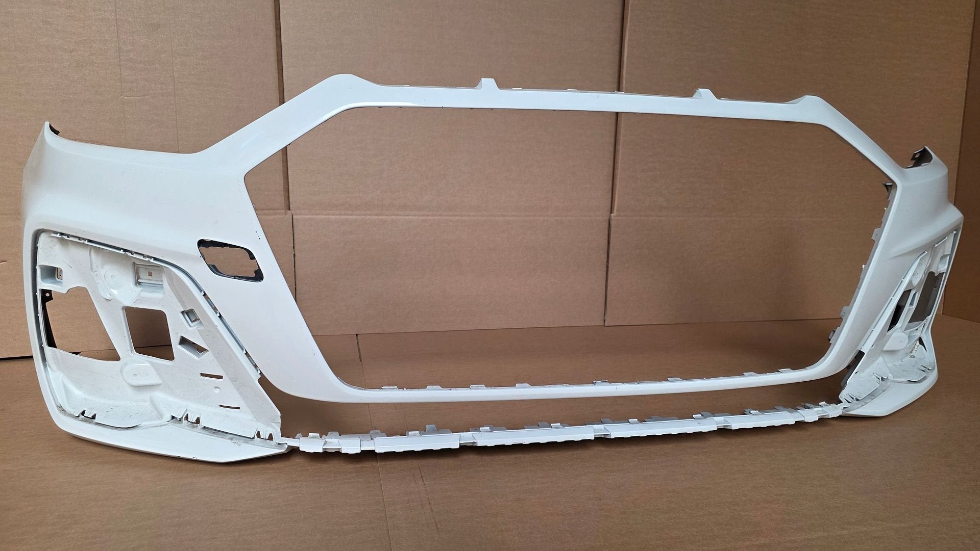 Voorbumper Audi A1 82A S-Line Origineel SLINE BUMPER S LINE, Gebruikt, -, Voor, Bumper