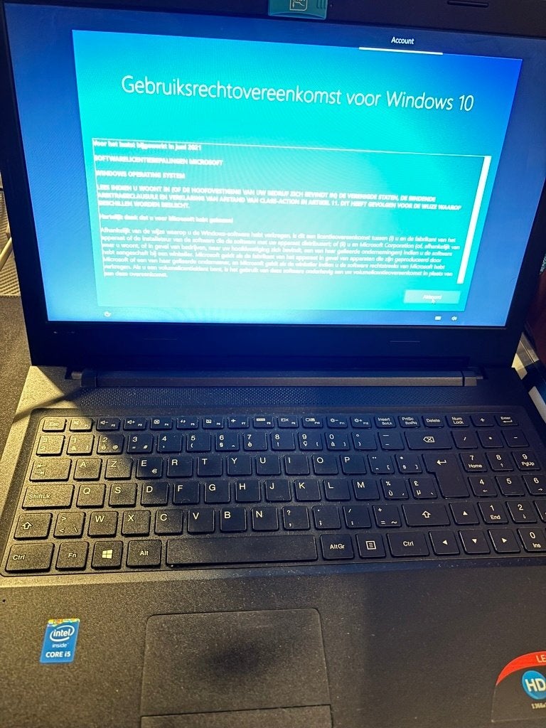Laptop Lenovo ideapad 100-15ibd (geupgraded), Informatique & Logiciels, 256 GB, 8 GB, Intel(R) Core i5, Enlèvement