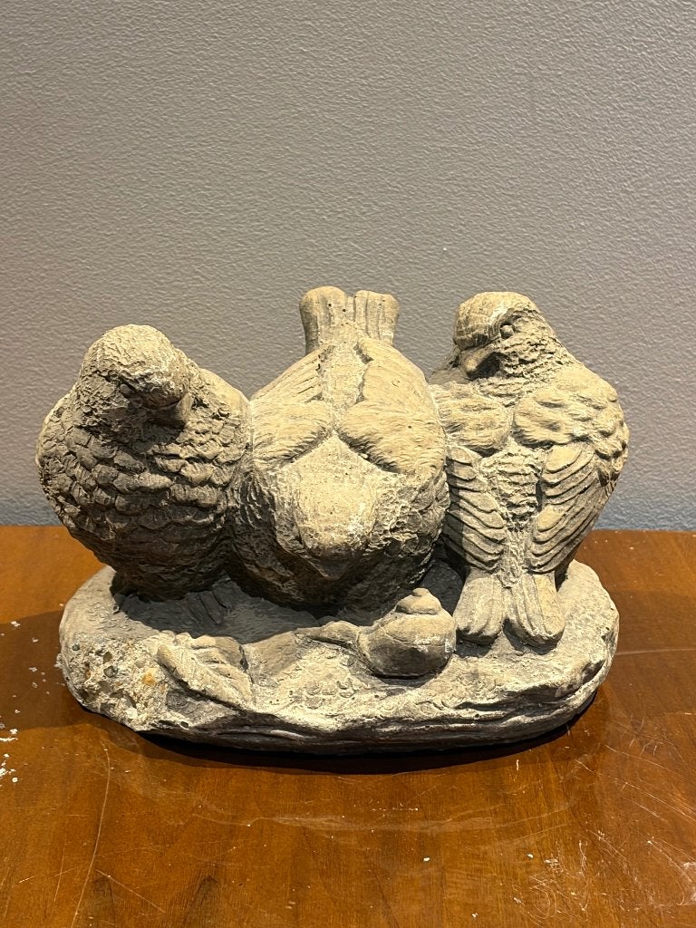 Zwaar betonnen tuinbeeld – Duivenpaar op nest (20 x 18 cm), Ophalen of Verzenden, Steen of Keramiek, Beeld, Vogel