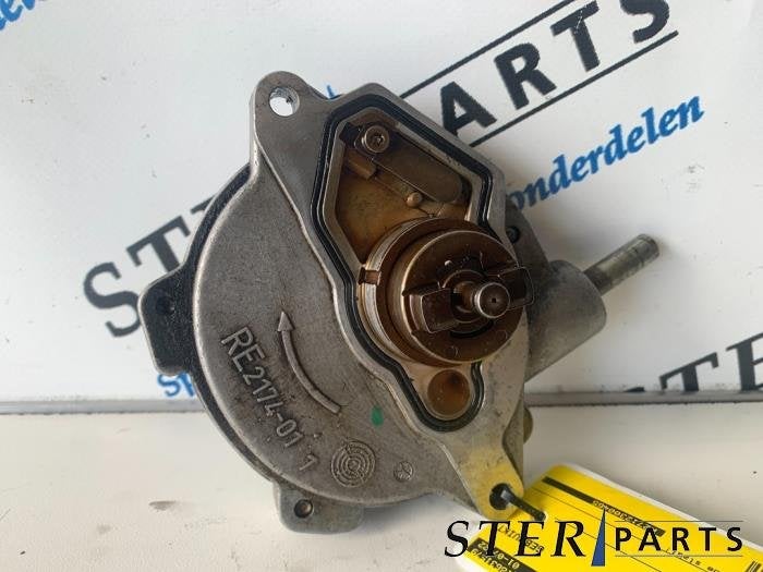 Vacuumpomp (Benzine) van een Mercedes C-Klasse, Gebruikt, -, Ophalen of Verzenden, -