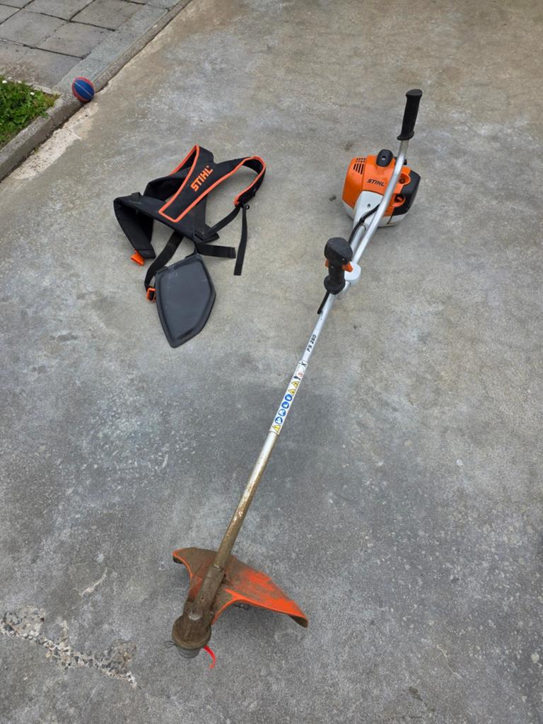 Débroussaillement Stihl, Jardin & Terrasse, Débroussailleuses
