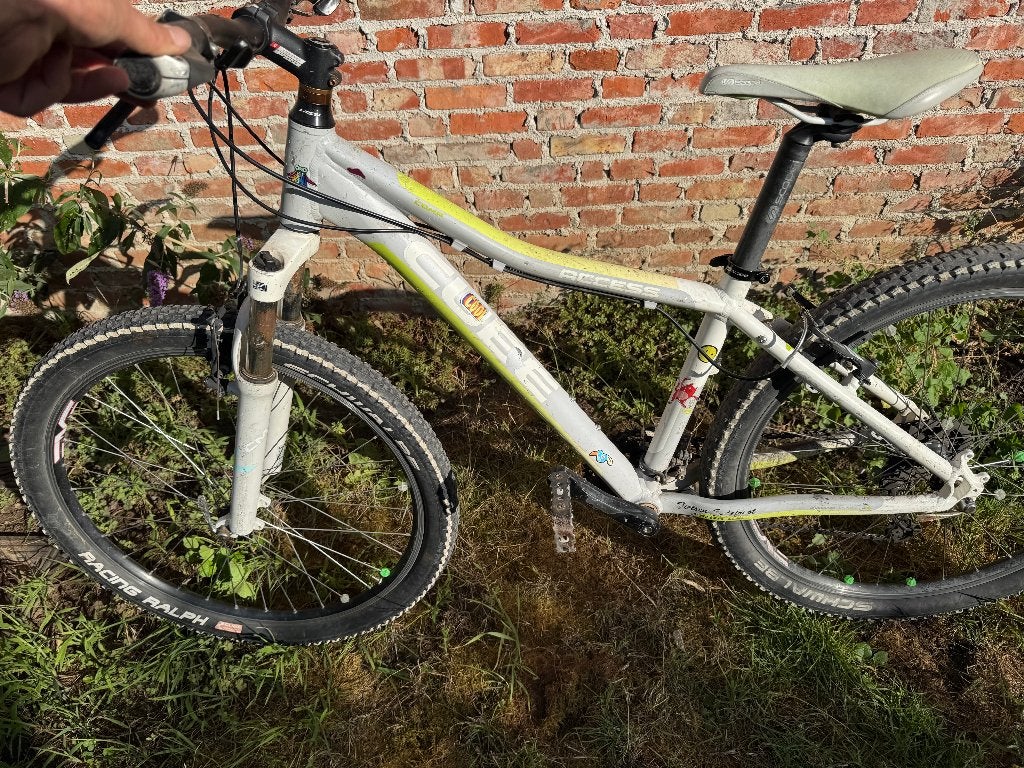 Cube mtb, Fietsen en Brommers, Ophalen, Gebruikt, Velgrem, Minder dan 16 inch
